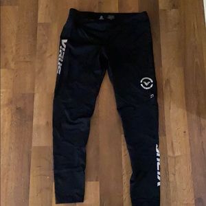 Virus workout leggings